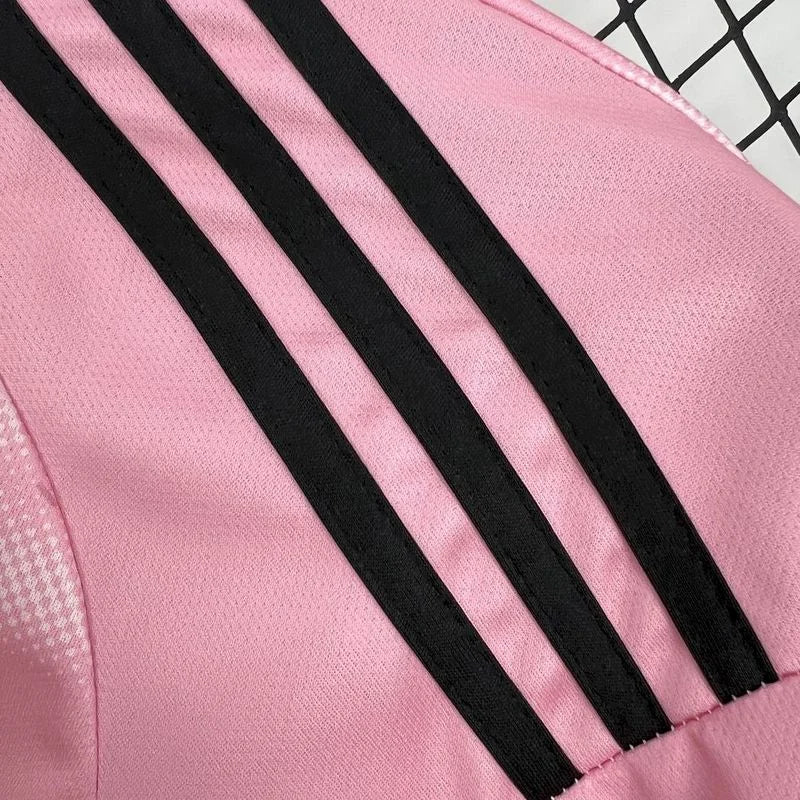 Real Madrid Pink Dream