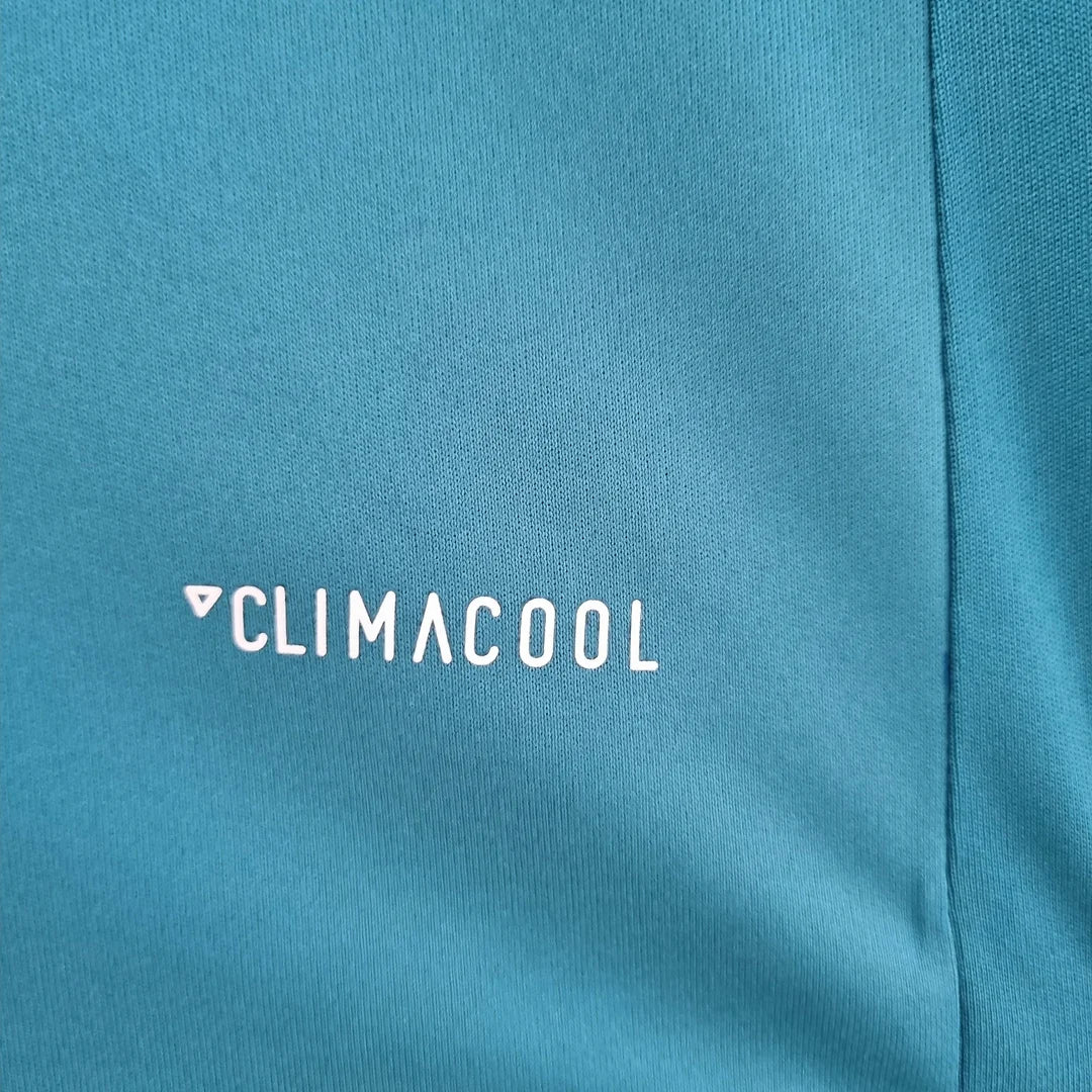 Real Madrid 17/18 Retro Longsleeve